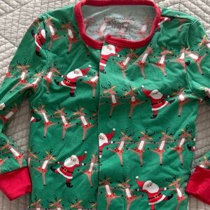 Magnetic Me Green and Red Santa & Reindeer Footie